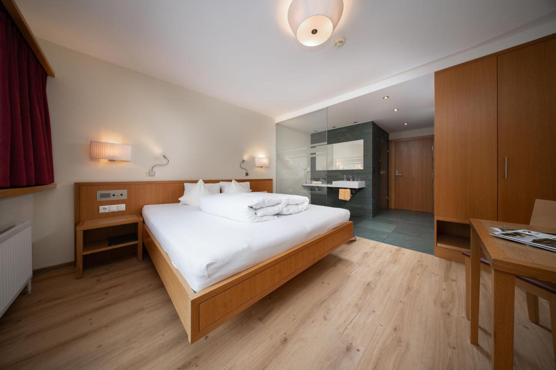 Hotel Garni Maria Theresia Сьолден Екстериор снимка